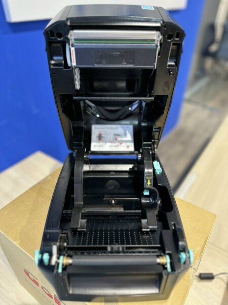 Hình ảnh thức tế hộp lắp mực của máy in mã vạch Godex RT730i
