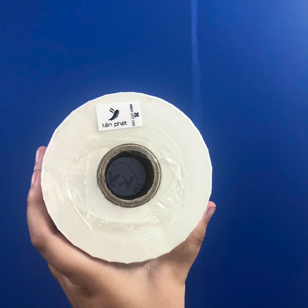 Giấy in mã vạch 1 tem 50x30x50M bo góc ảnh 2