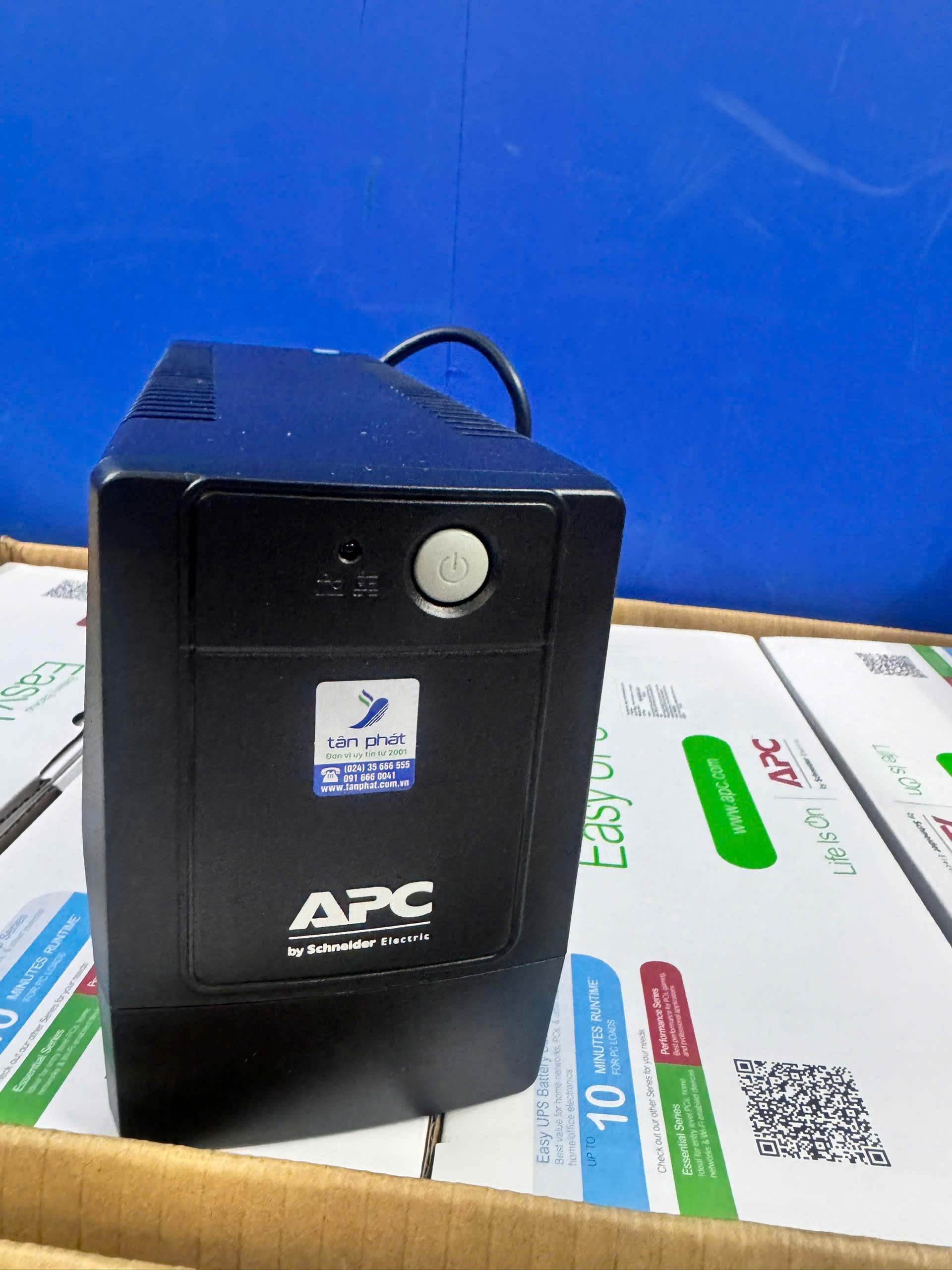 bo-luu-dien-apc-easy-ups-bvx650i-vn-230v_ảnh 1