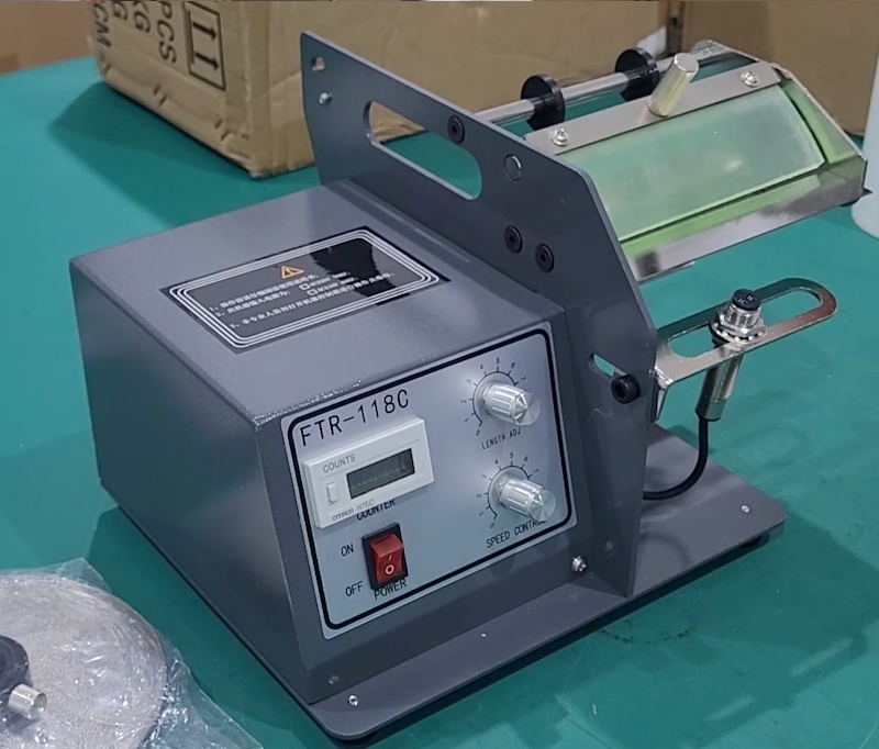 Máy bóc tem nhãn tự động FTR-118C
