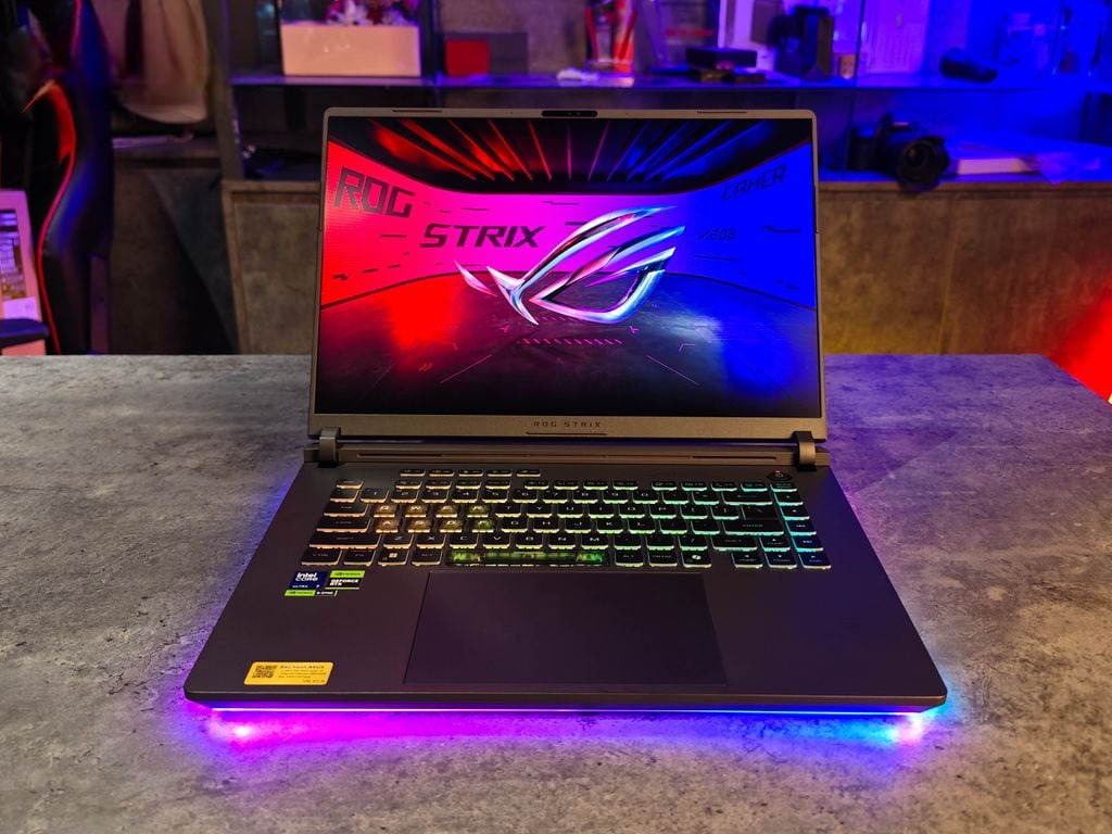 Laptop Asus Gaming ROG Strix G16 G615LW-S5135W (Ultra 9 275HX/ 32GB/ 1TB SSD/ RTX 5080 16GB/ 16 inch 2.5K/ 240Hz/ Win11/ Grey/ Vỏ nhôm) ảnh 1