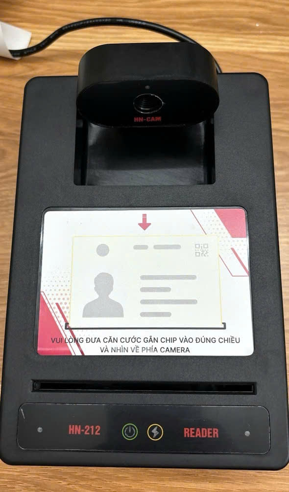 thiết bị định danh điện tử, eKYC, đầu đọc CCCD có camera