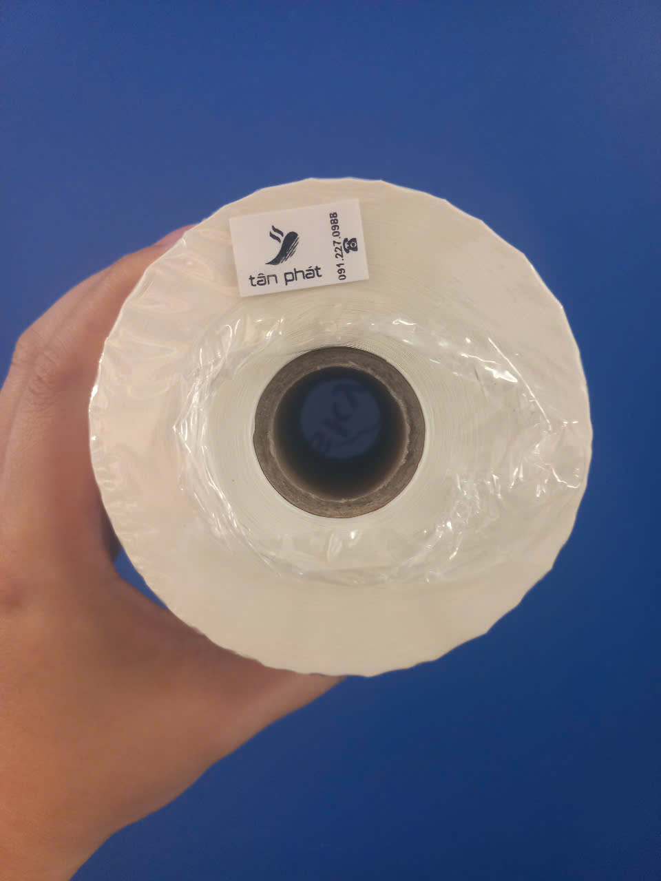 Giấy in mã vạch PVC 2 tem 45x55x50M ảnh 2
