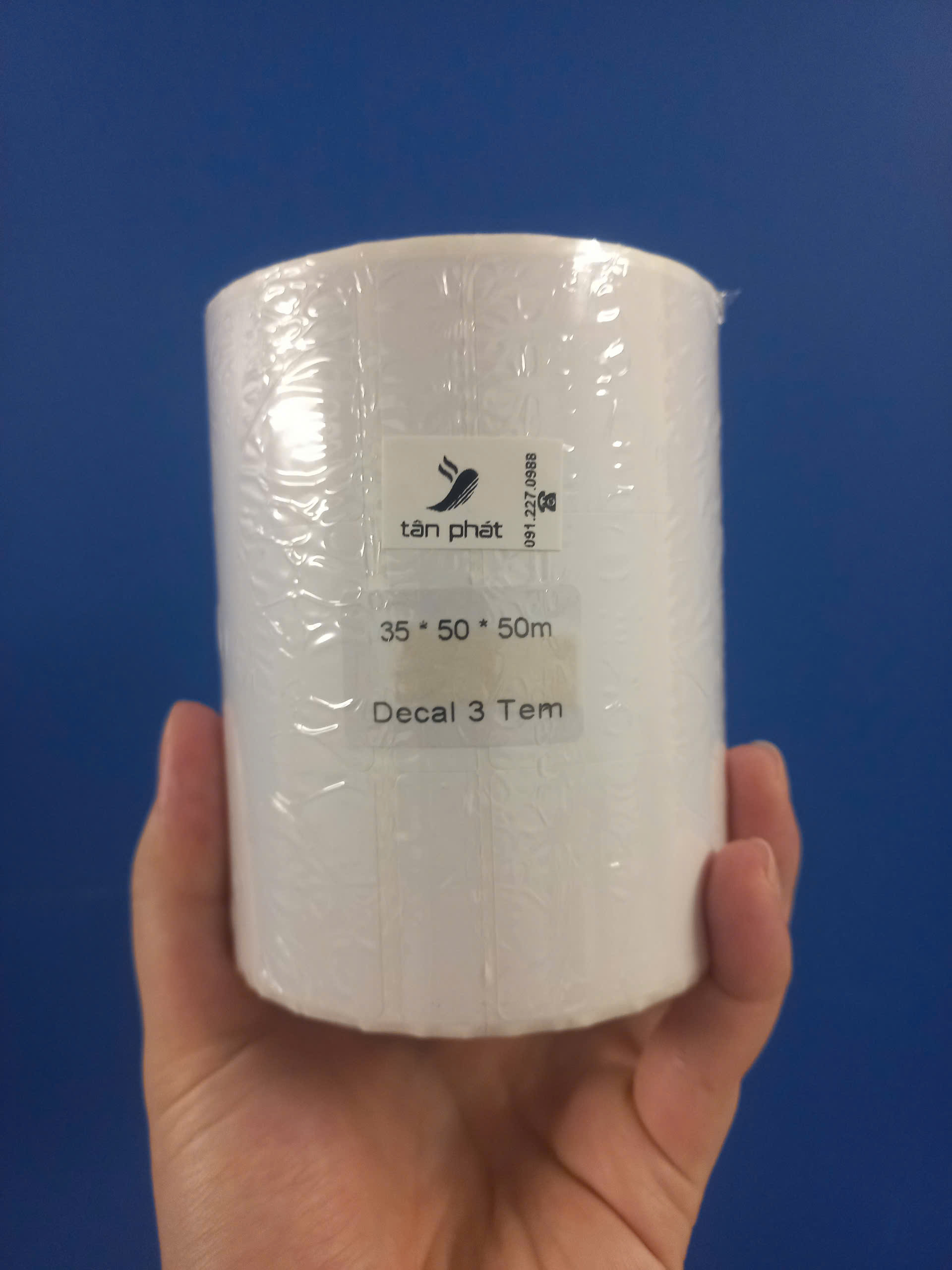 Giấy in mã vạch 3 tem 35x50x50M, bo góc ảnh 1