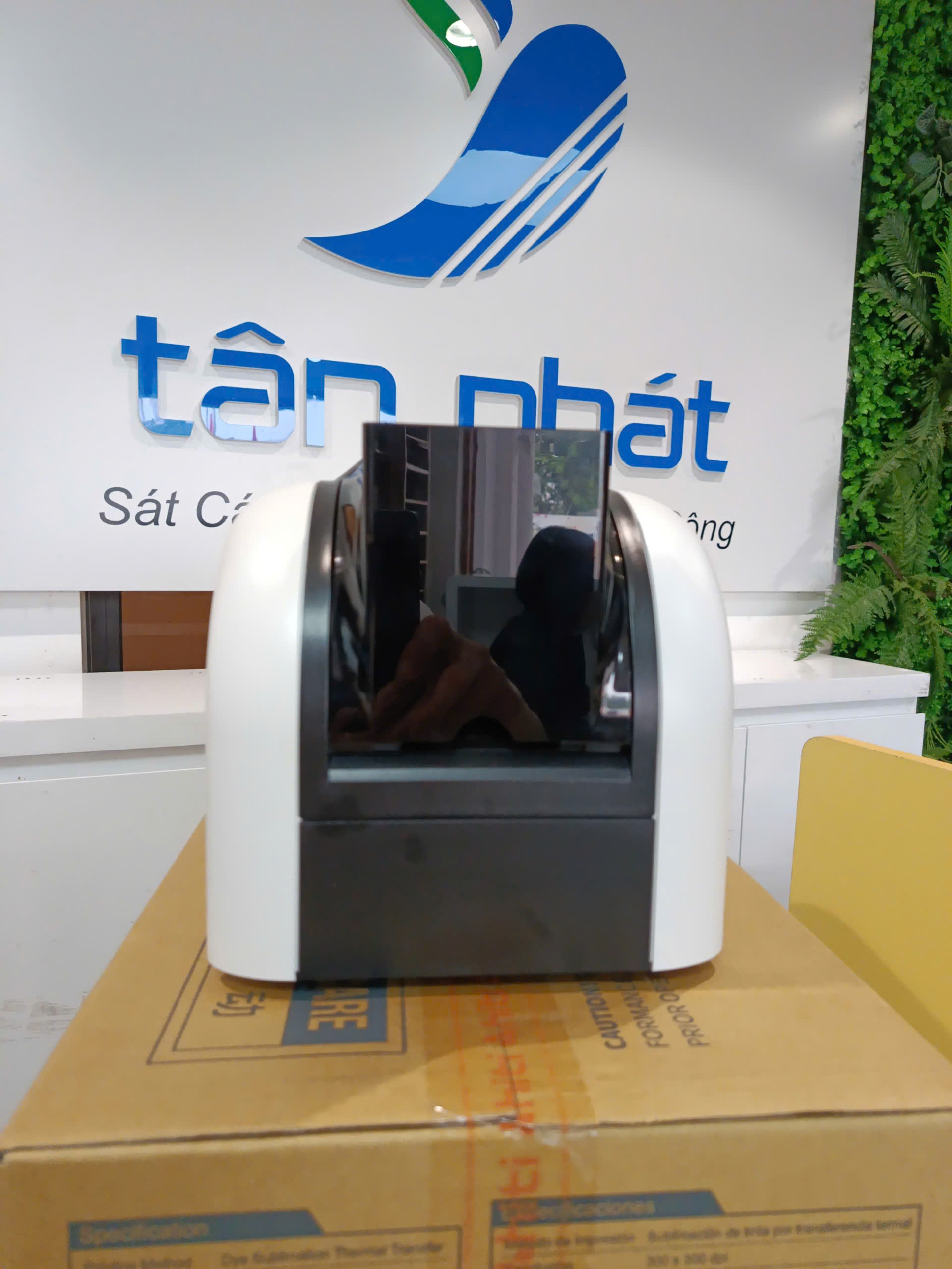 M&aacute;y in thẻ nhựa Hiti CS270e trước