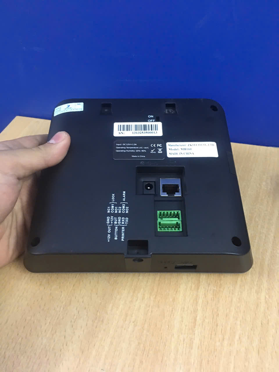 M&aacute;y chấm c&ocirc;ng ZK Teco MB160 ph&iacute;a sau