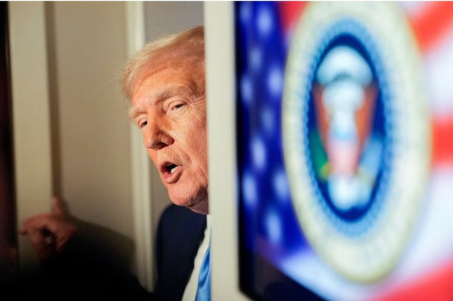 Trump phát tín hiệu cứng rắn: Thuế mới với hàng Trung Quốc có thể không chỉ dừng ở 50% ảnh 2