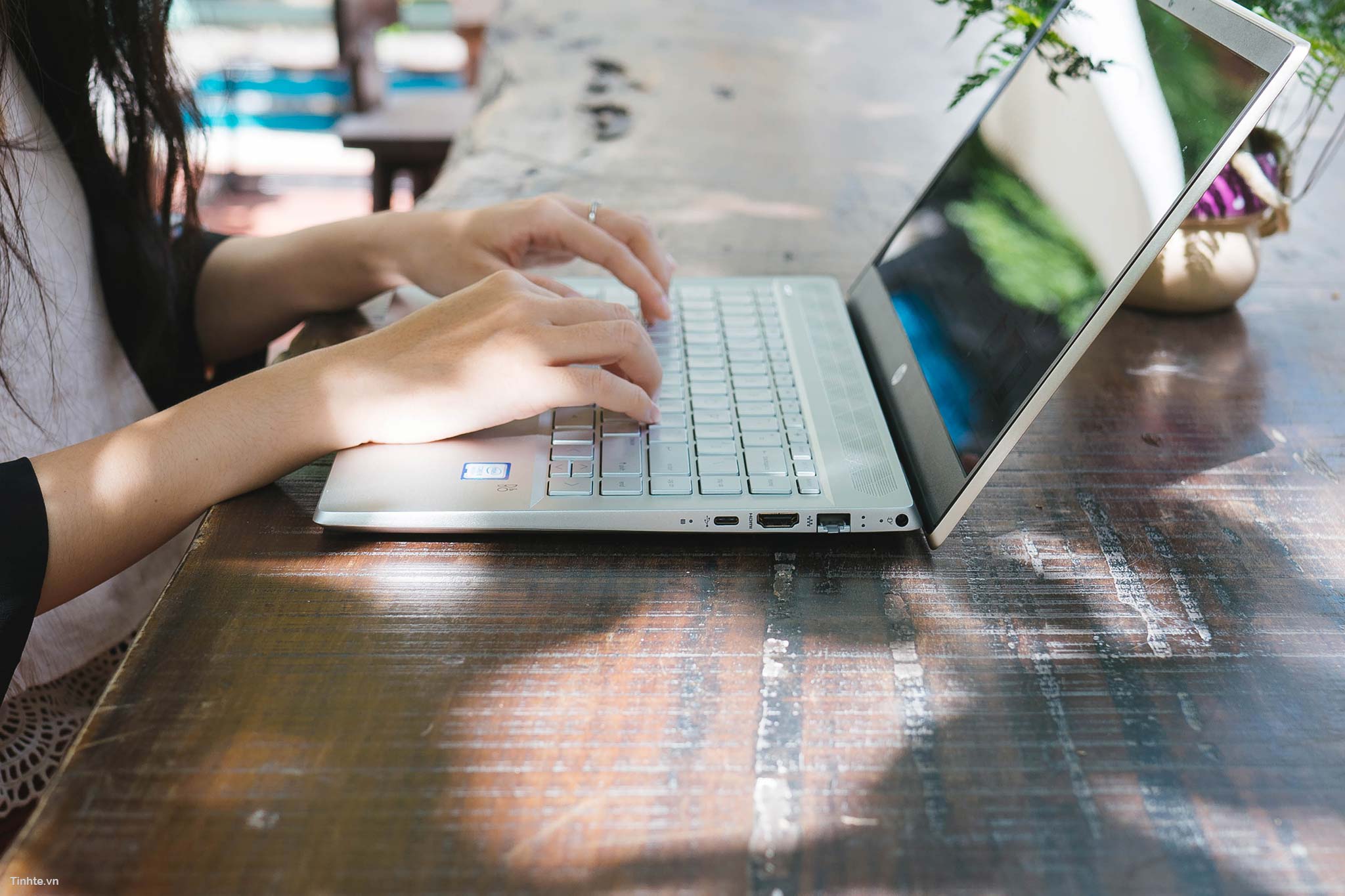 Tư vấn chọn laptop cho sinh viên chuẩn bị năm học mới