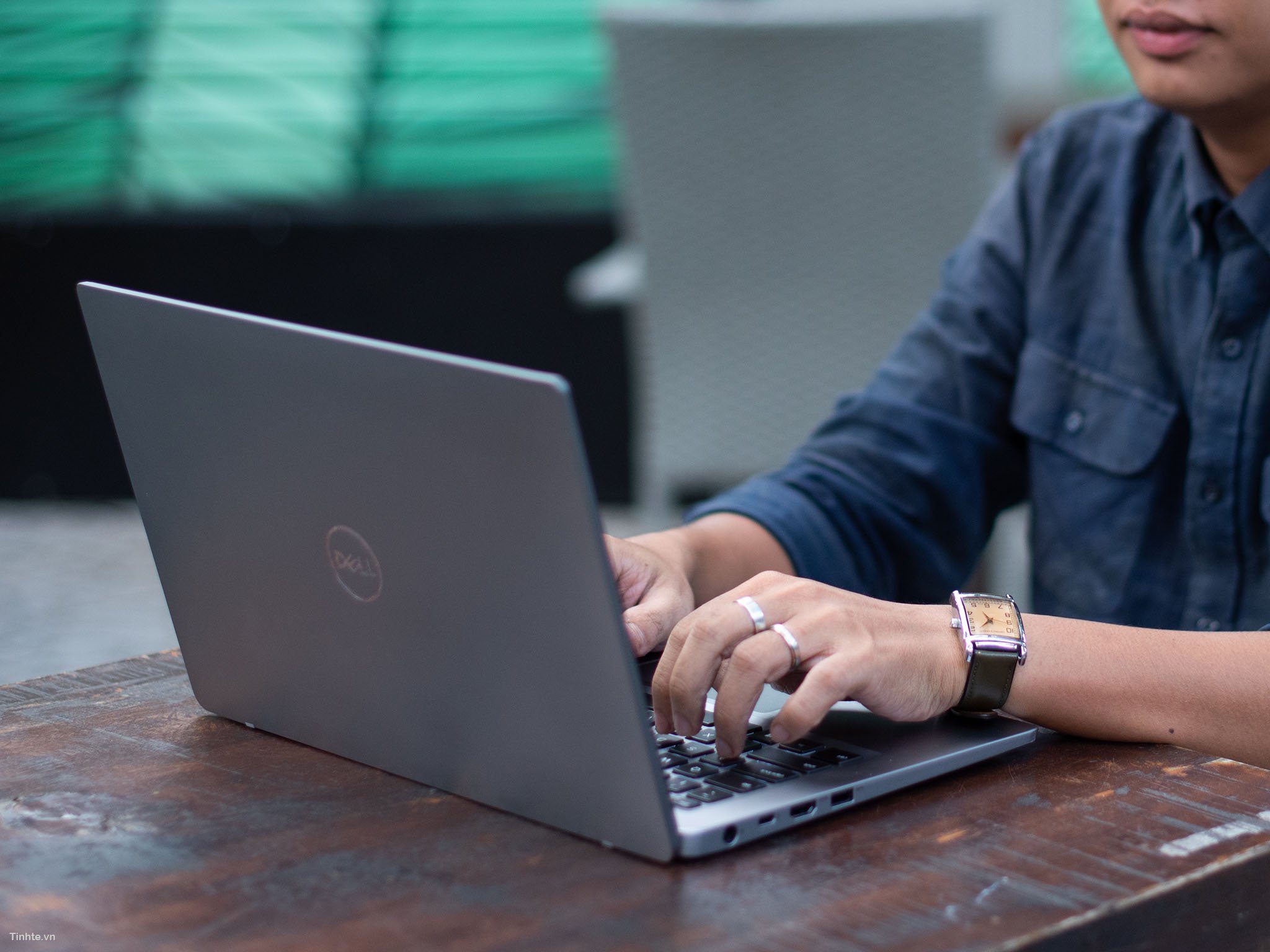 Review Dell Latitude 7400: có một Latitude mới mẻ, tiện dụng hơn xưa
