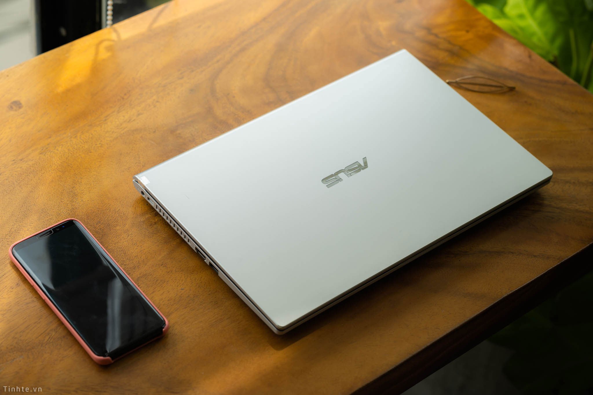 Trên tay ASUS X409: Laptop sinh viên/học sinh chỉ cần thế này, 14,4 triệu đã có SSD 512 GB
